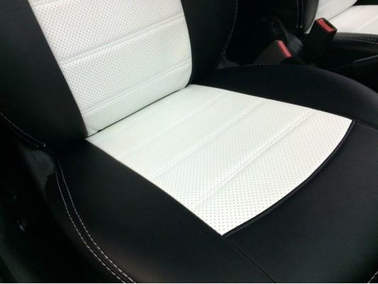 Авточехлы на Lada Granta