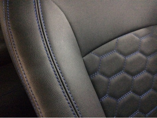 Каркасные авточехлы на Renault Sandero Stepway 2